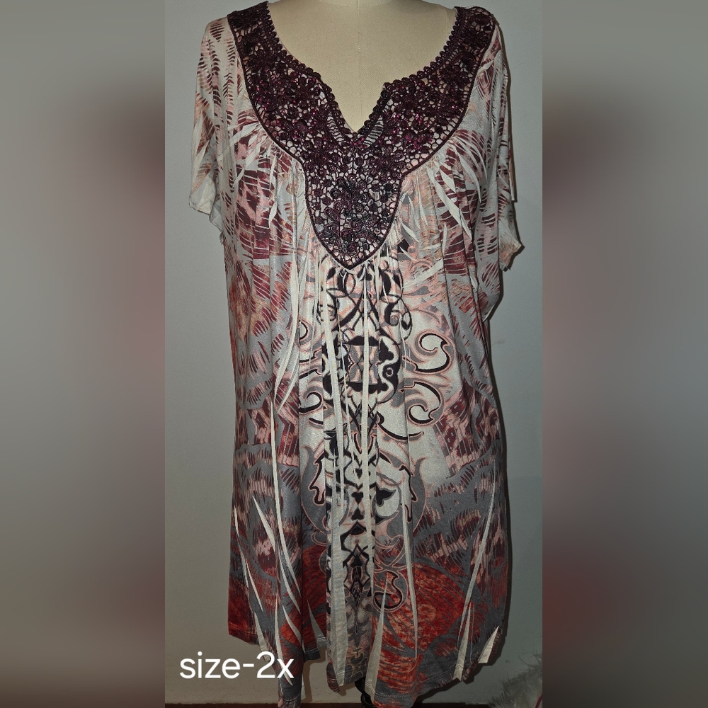 Apt. 9 Women's Blouse in Red and Purple